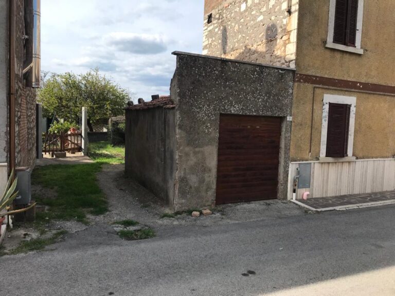 Garage 9 qm